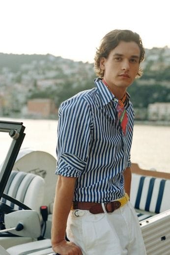 Men’s long-sleeve striped shirt with button-front and tailored fit